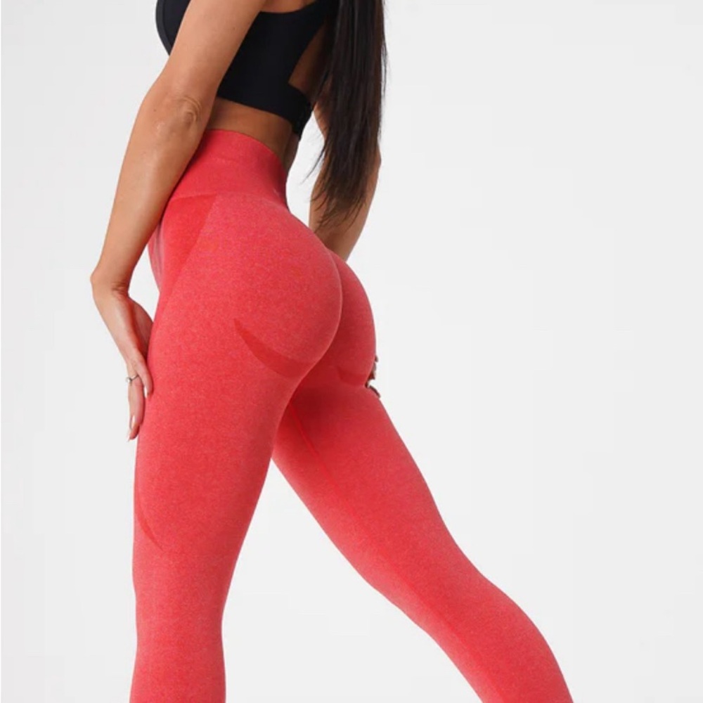 Candy Apple Contour Seamless Leggings